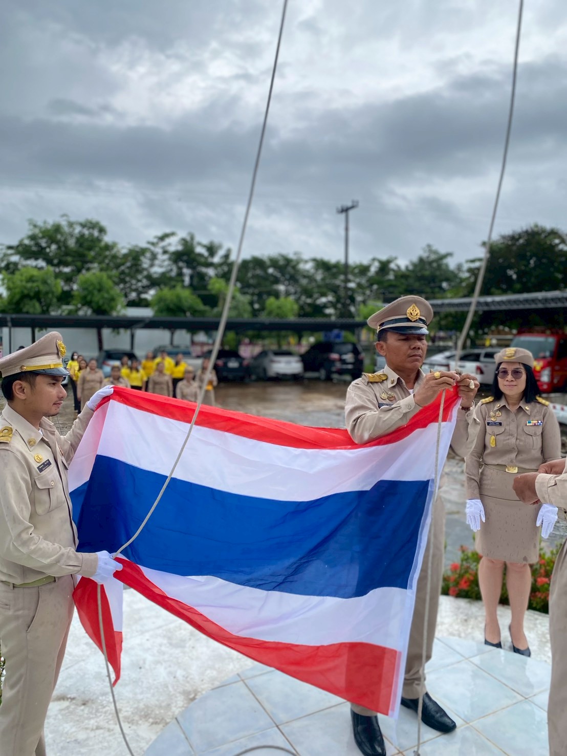 วันพระราชทานธงชาติไทย