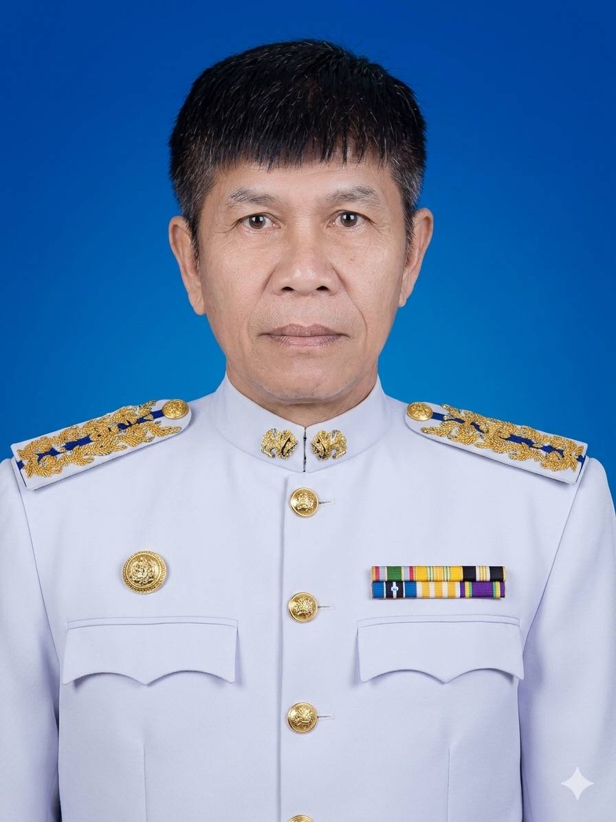 นายพัน  เพชรตระการ
